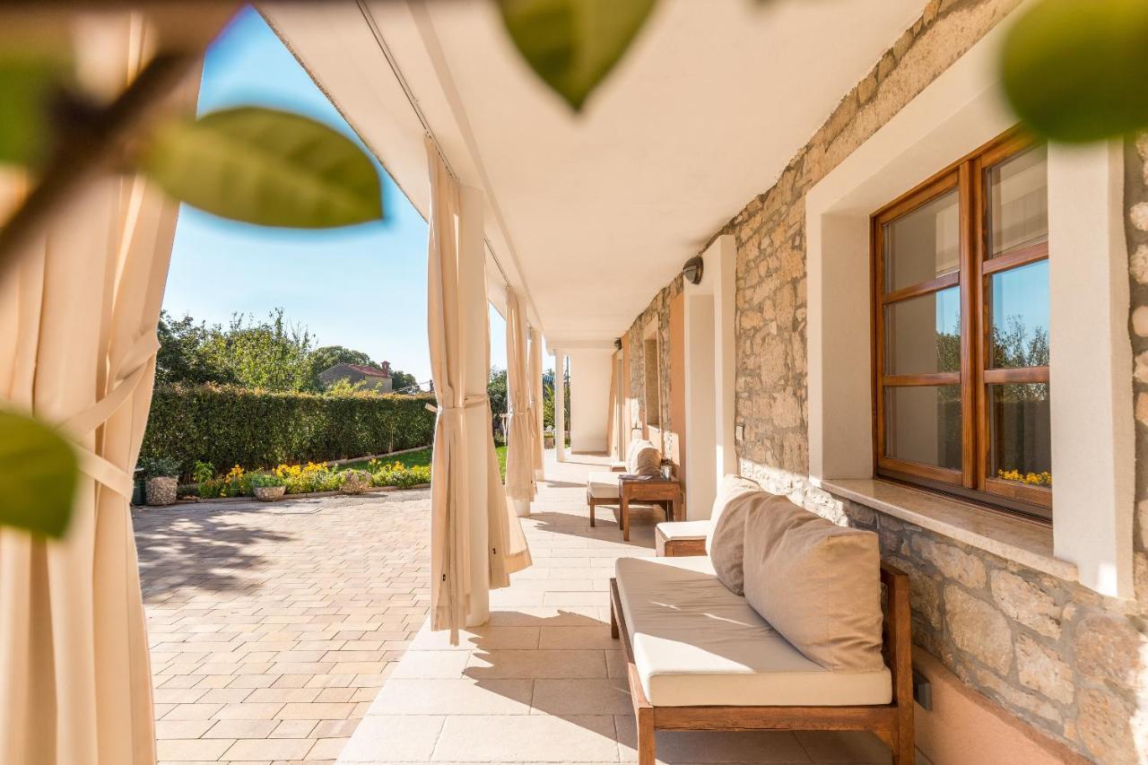 Kaštelir Villa Alma מראה חיצוני תמונה