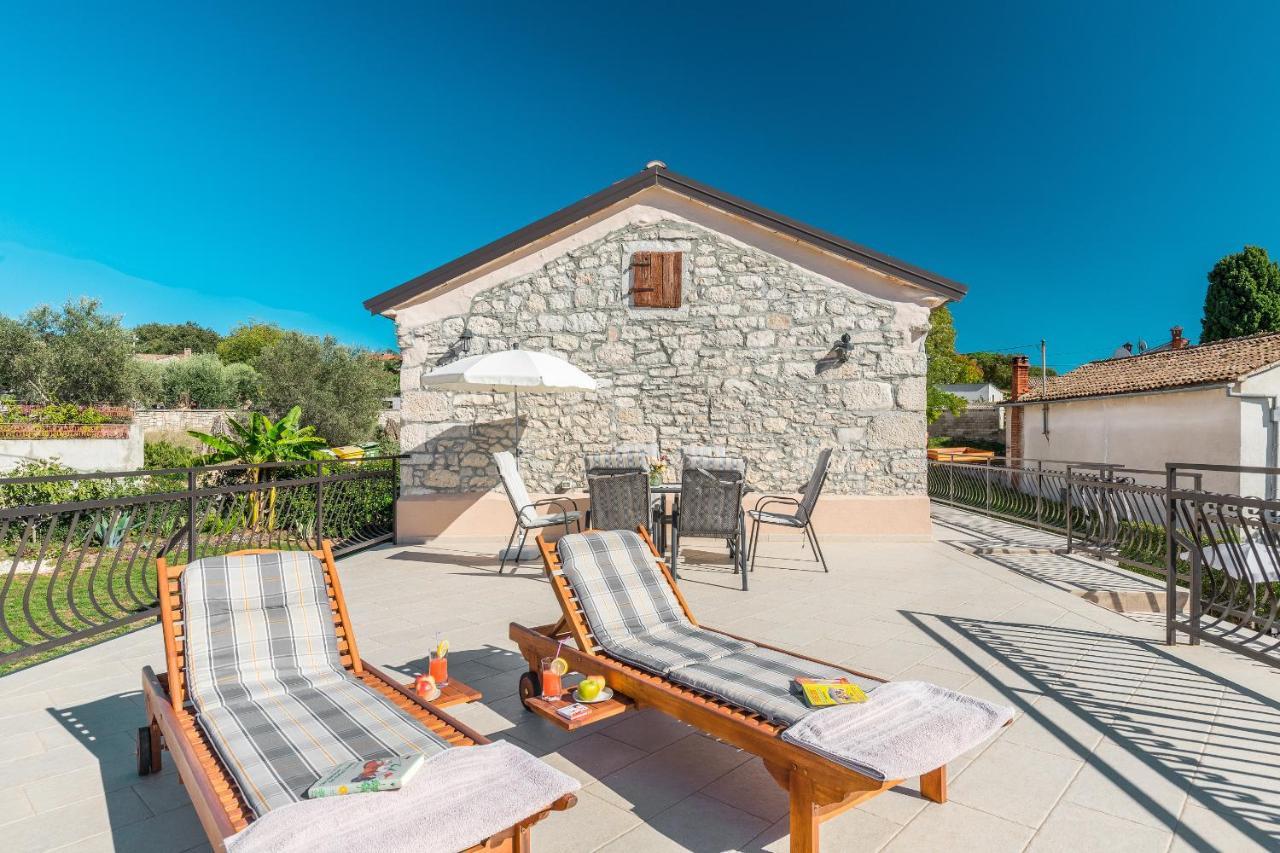 Kaštelir Villa Alma מראה חיצוני תמונה
